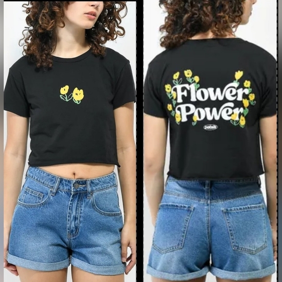 Petals And Peacocks Flower Power Crop Top EUC Medium 18 PTP - 16 Inches Length - Picture 1 of 7